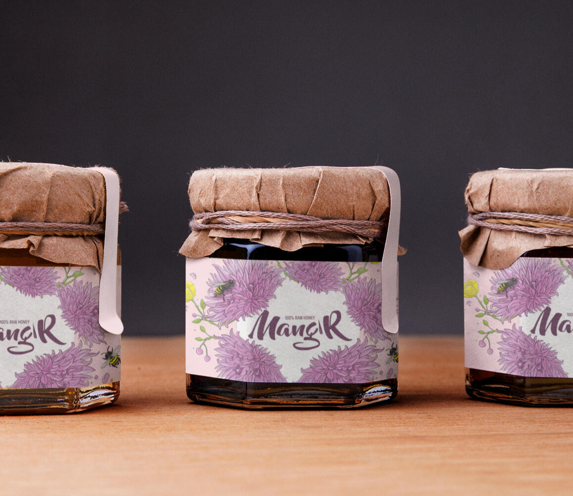 Client: Mangir Honey Project: Packaging design for a honey brand, Mangir, an organic business. September, 2022